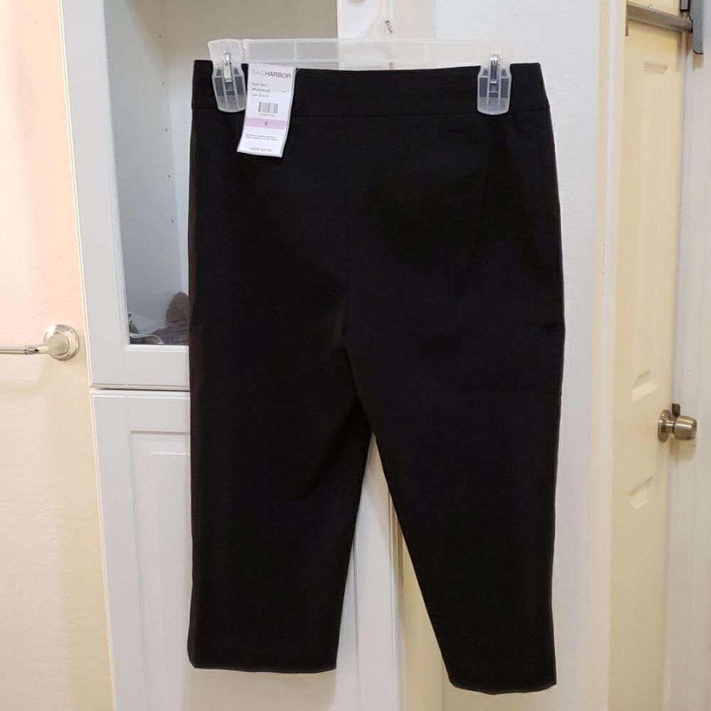 Sag Harbor black womans capris size 6